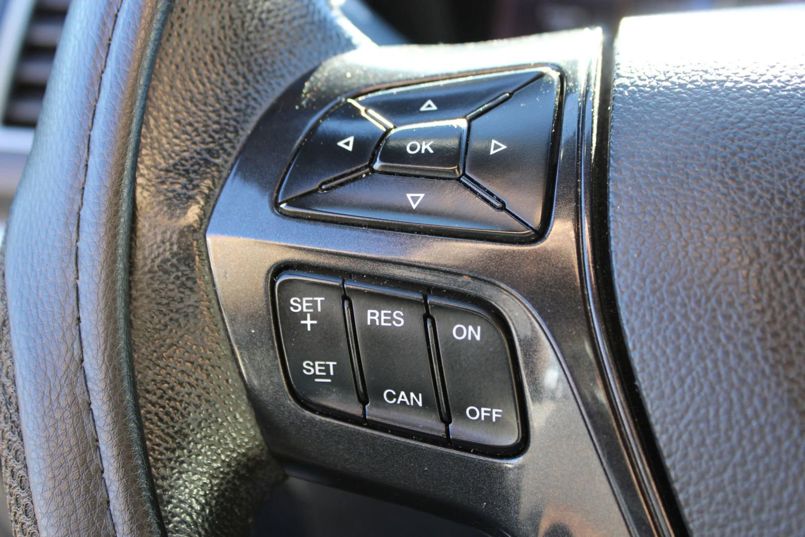 Used 2017 Ford Explorer XLT w/ Equipment Group 201A image 37