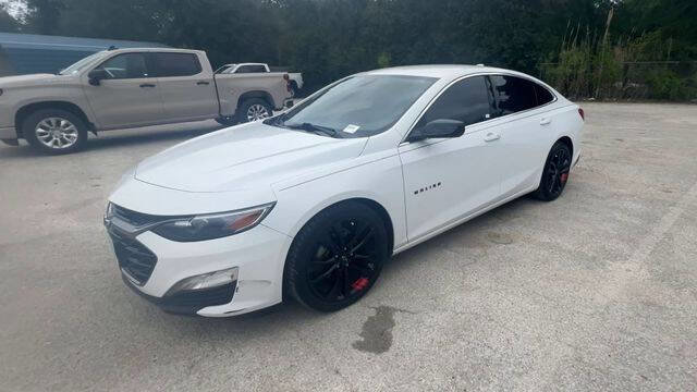 Used 2022 Chevrolet Malibu LT w/ Redline Edition image 4