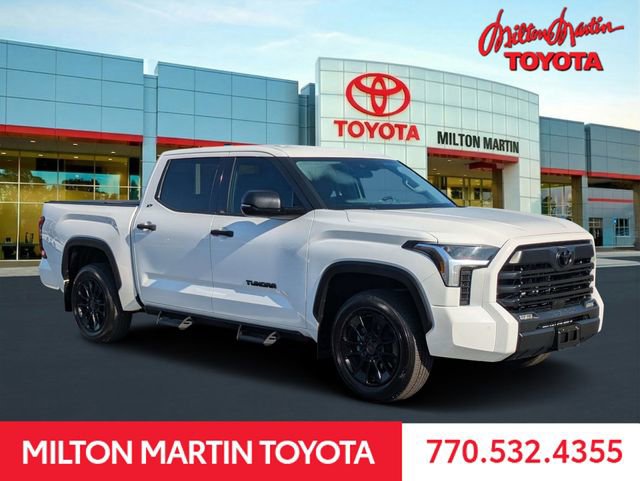 Used 2022 Toyota Tundra SR5 w/ SR5 Convenience Package image 1