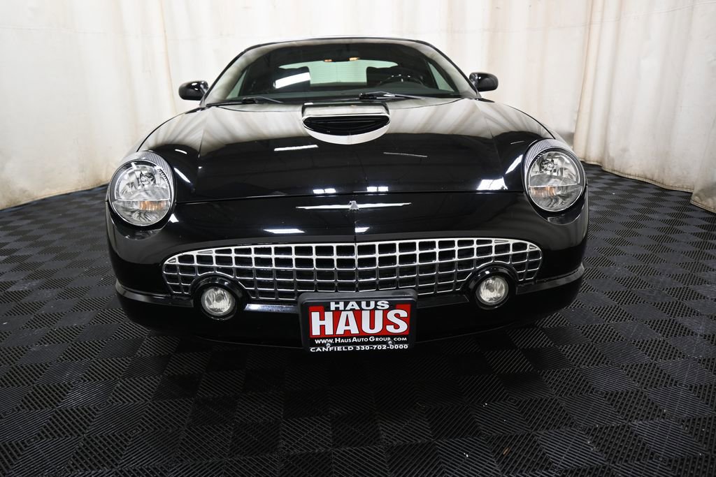 Used 2002 Ford Thunderbird RWD image 2