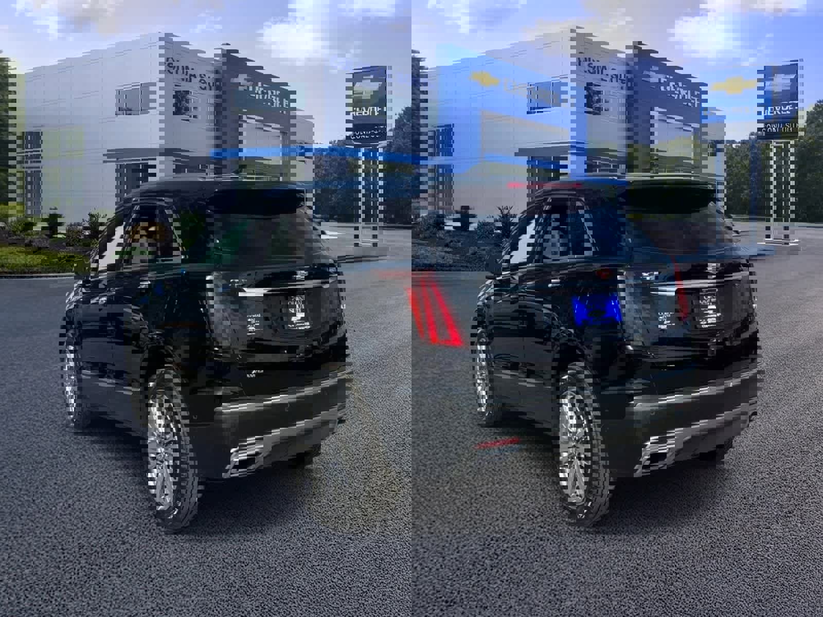 Certified 2025 Cadillac XT5 Premium Luxury w/ Technology Package image 4