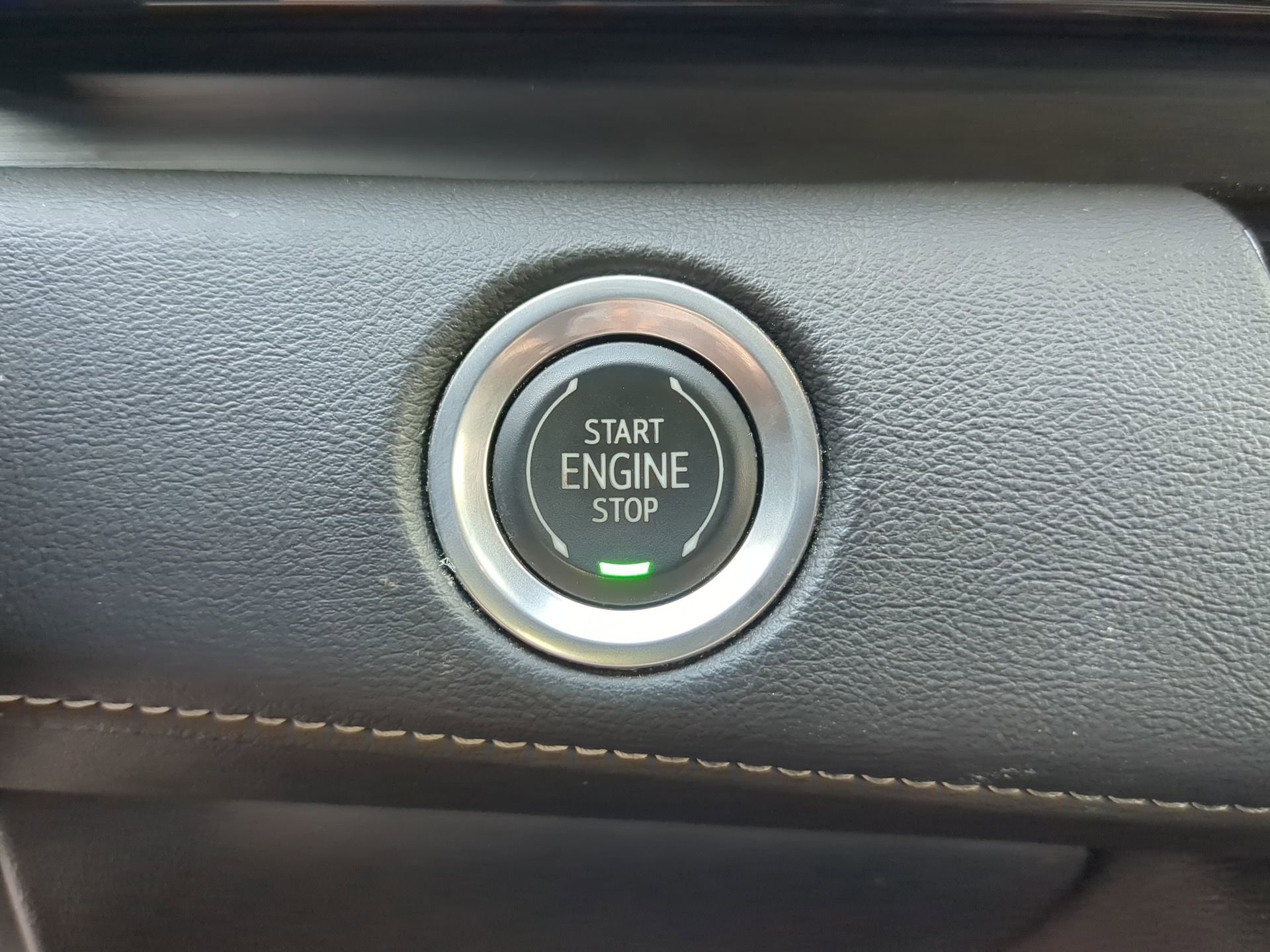 Used 2021 Cadillac Escalade ESV Premium Luxury AWD/4WD image 72