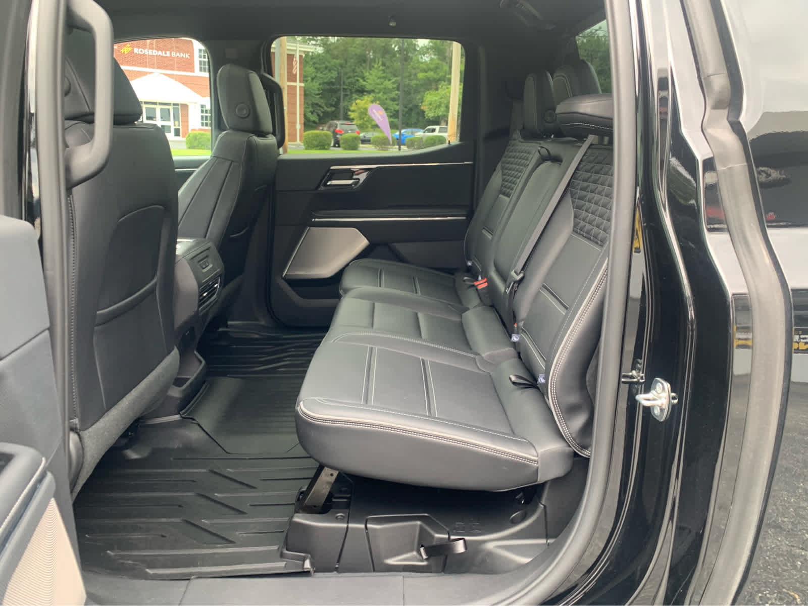 Used 2026 GMC Sierra EV Denali AWD/4WD image 23