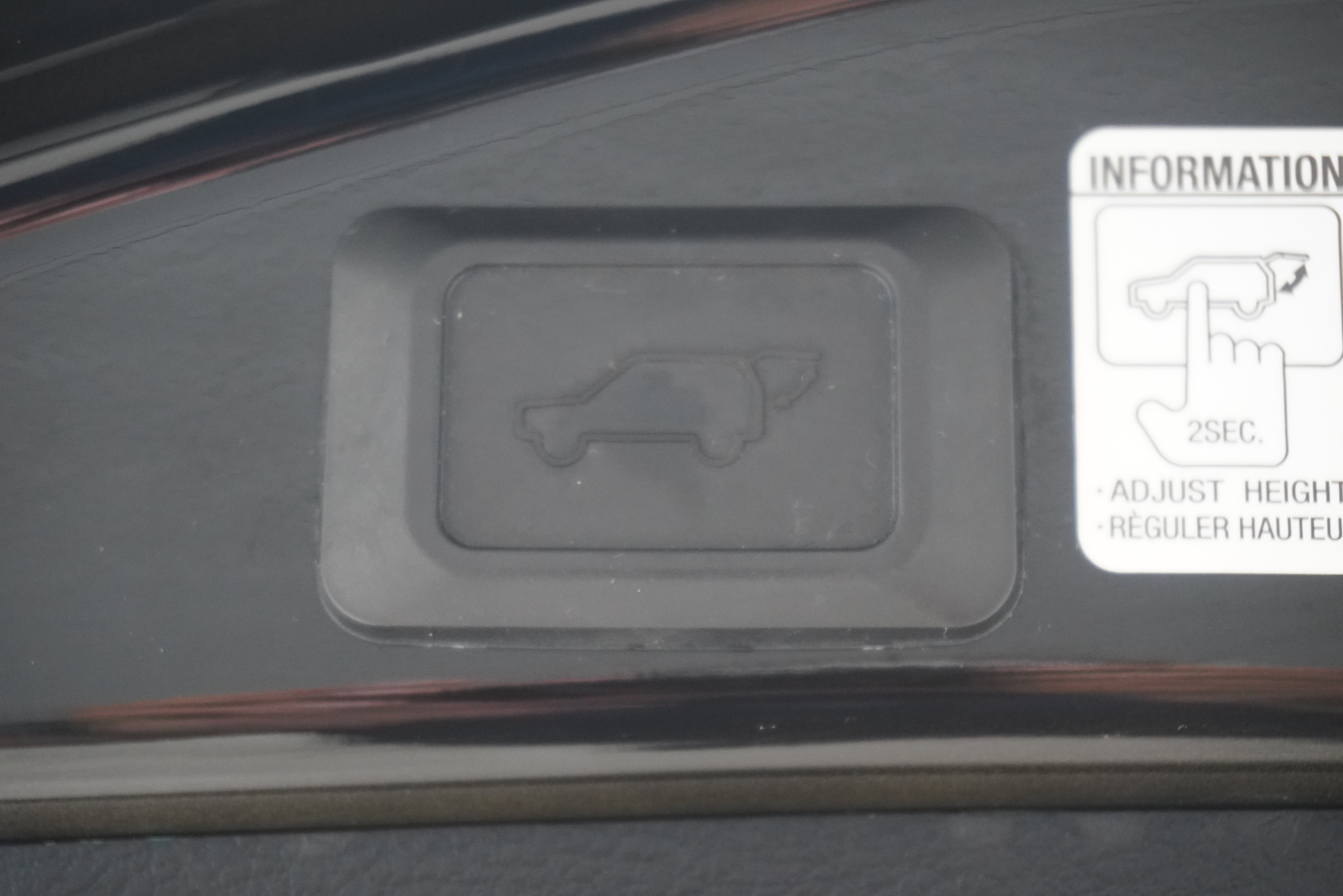 Used 2013 Toyota RAV4 Limited FWD image 28