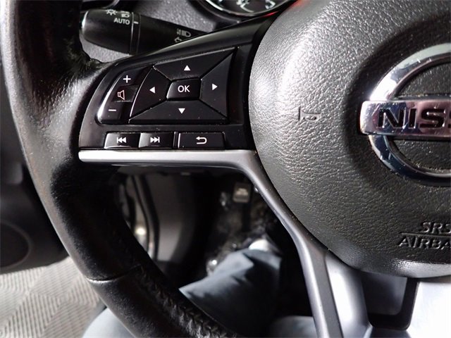 Used 2020 Nissan Rogue SV image 30