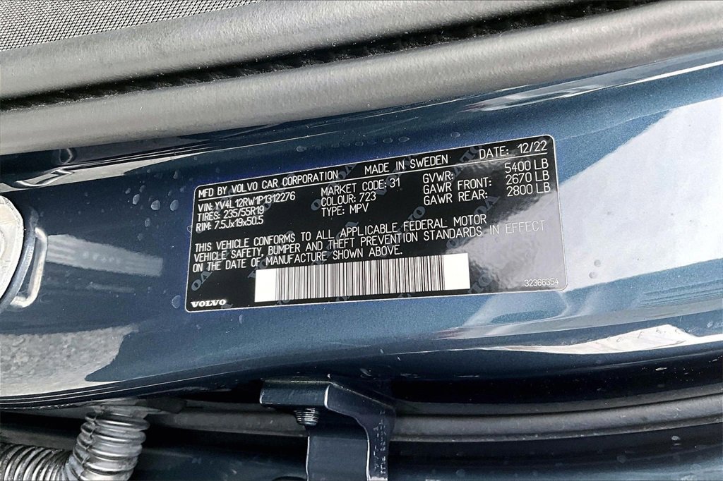 Certified 2023 Volvo XC60 B5 Plus w/ Protection Package Premier image 18