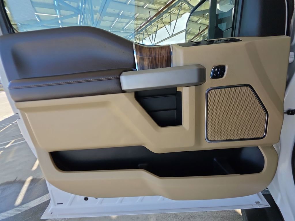 Used 2019 Ford F150 Lariat image 23