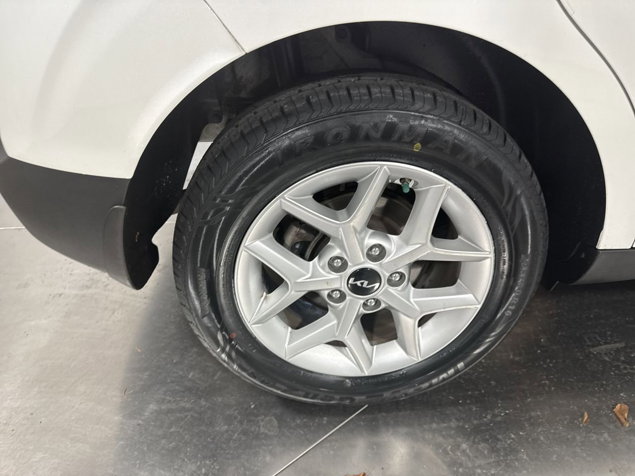 Certified 2022 Kia Soul LX w/ Technology Package image 13