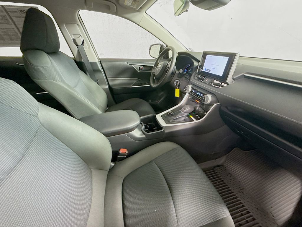 Used 2025 Toyota RAV4 LE image 24