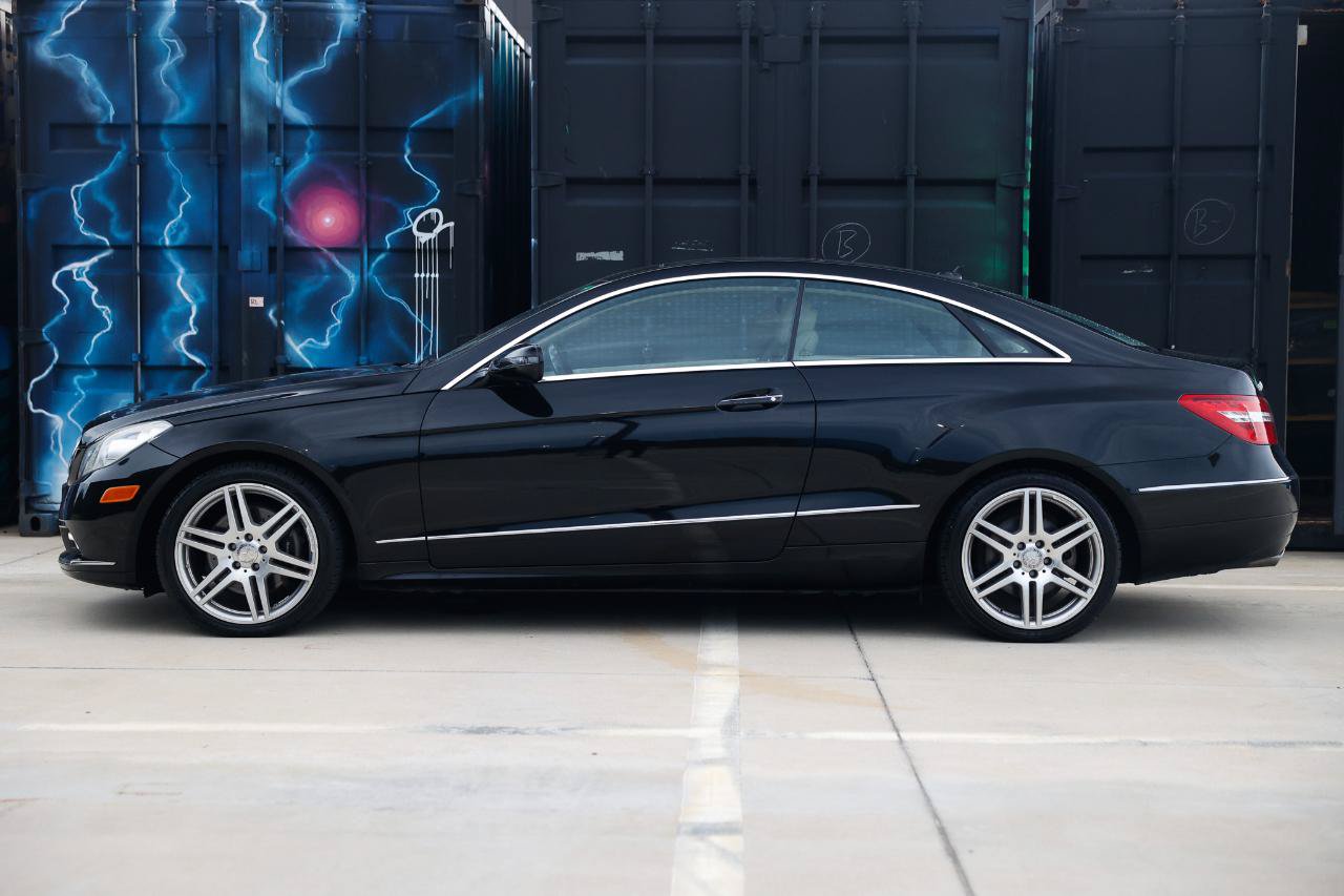 Used 2010 Mercedes-Benz E 350 Coupe image 3
