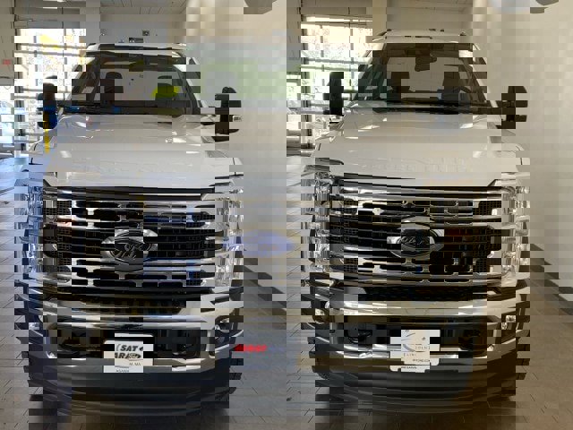 New 2026 Ford F550 XL REG CAB 169 WB w/ XL Chrome Package image 3