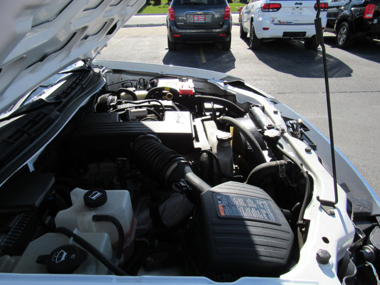 Used 2012 GMC Canyon SLE image 30