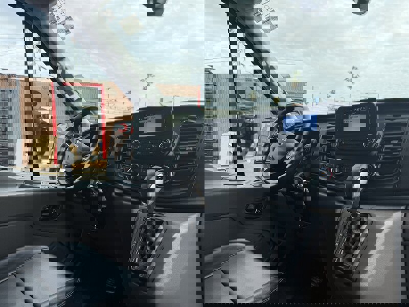 Used 2023 Ford Transit 350 DRW image 17