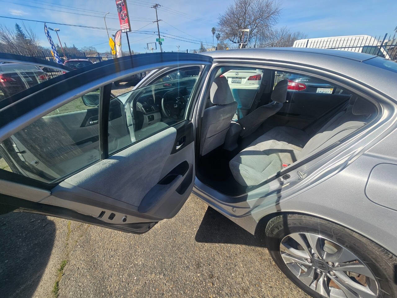 Used 2013 Honda Accord LX image 31