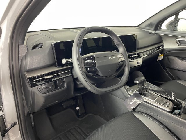 New 2026 Kia Sportage X-Line AWD/4WD image 2