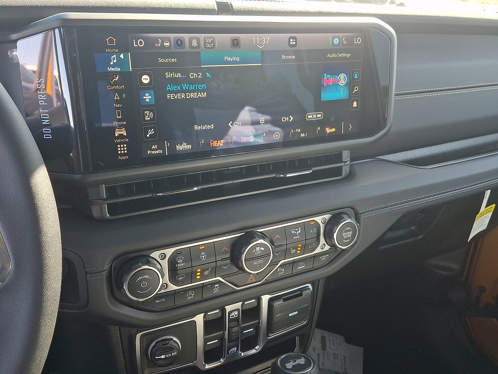 New 2026 Jeep Wrangler Unlimited Sahara AWD/4WD image 8