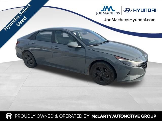 Used 2021 Hyundai Elantra SEL image 2
