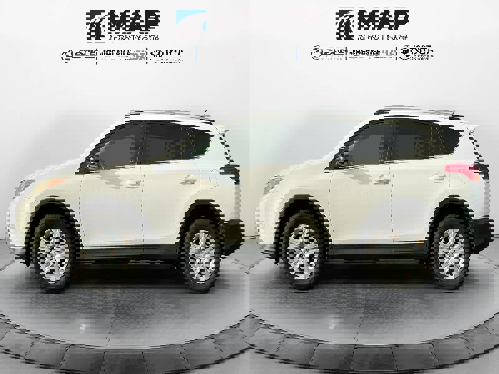 Used 2015 Toyota RAV4 LE image 2