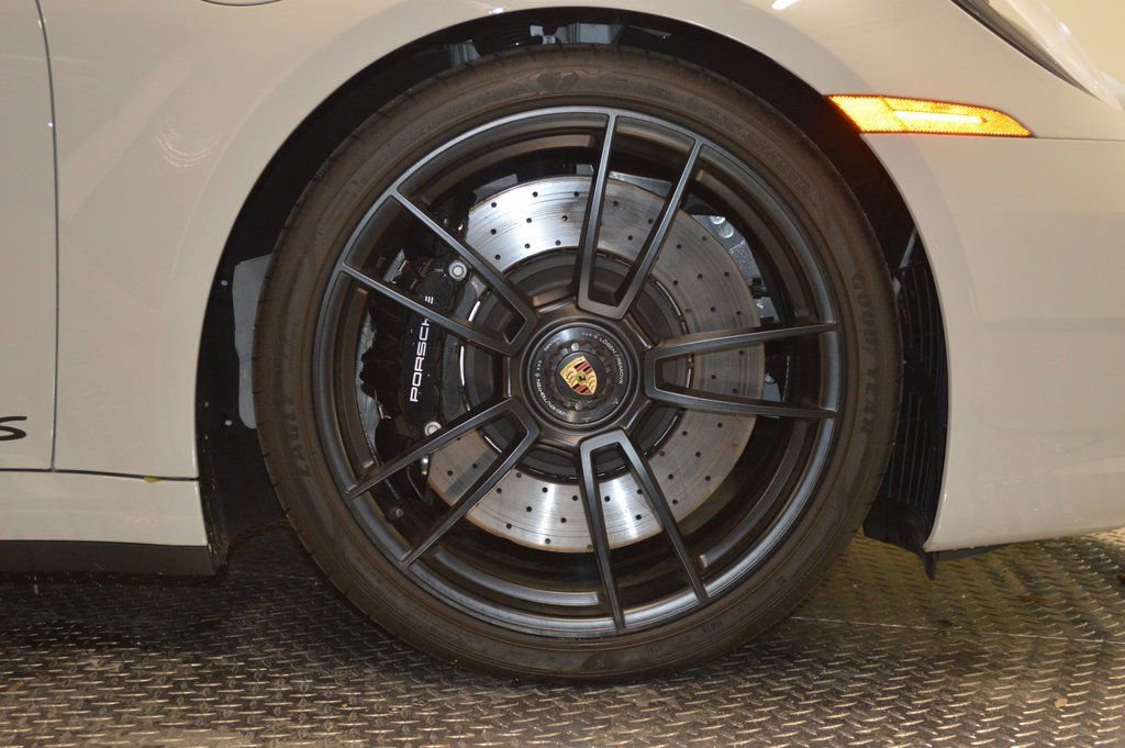 Certified 2024 Porsche 911 Carrera GTS image 16