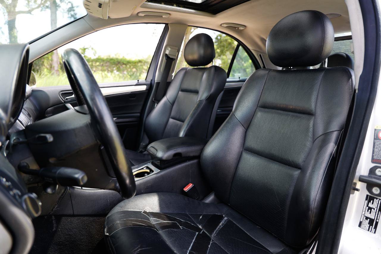 Used 2005 Mercedes-Benz C 230 Sedan image 6