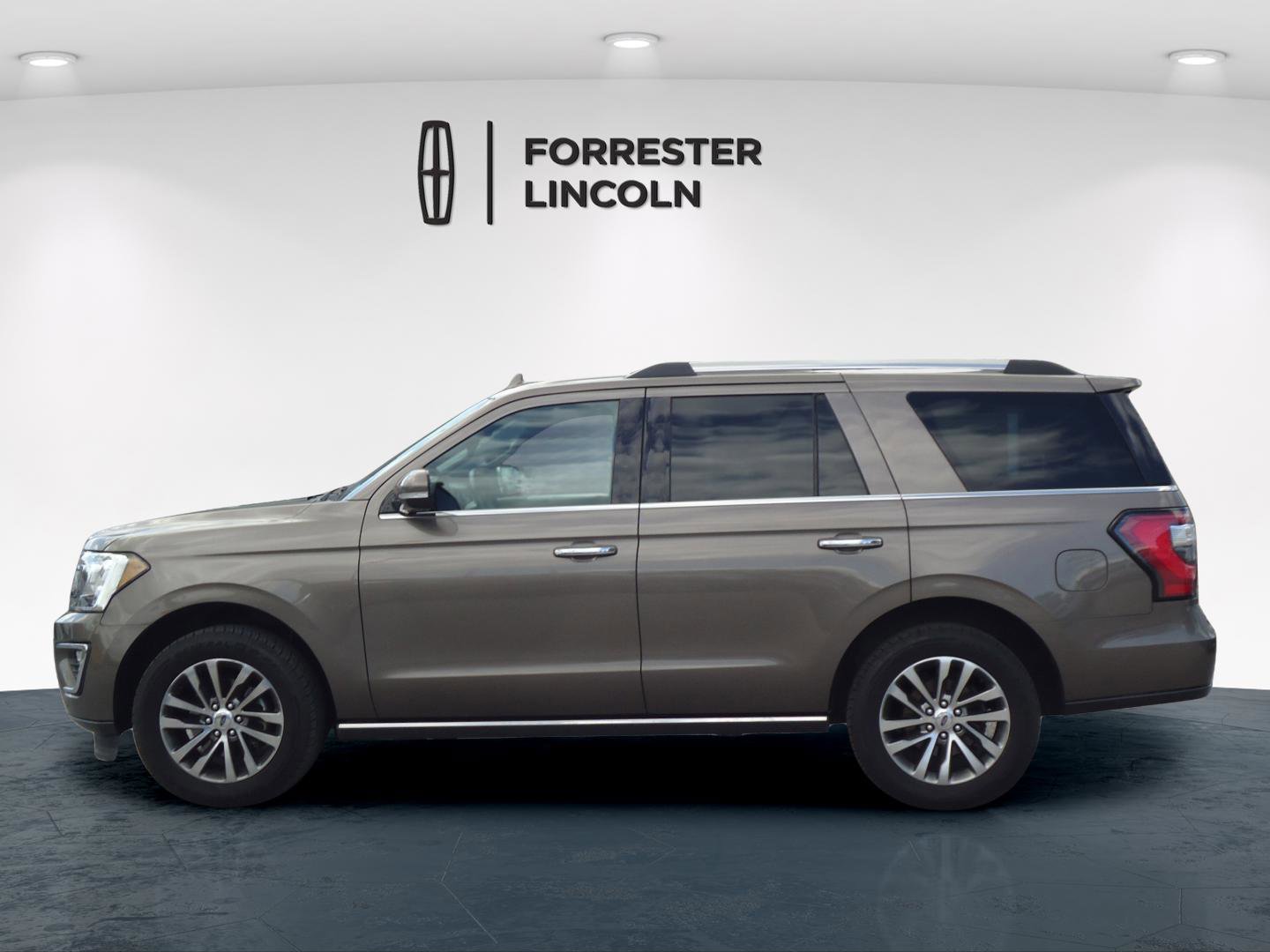Used 2018 Ford Expedition Limited AWD/4WD image 6