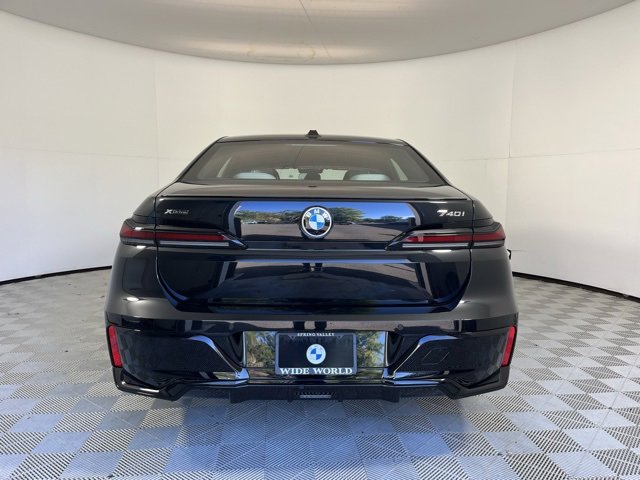 New 2026 BMW 740i xDrive image 6