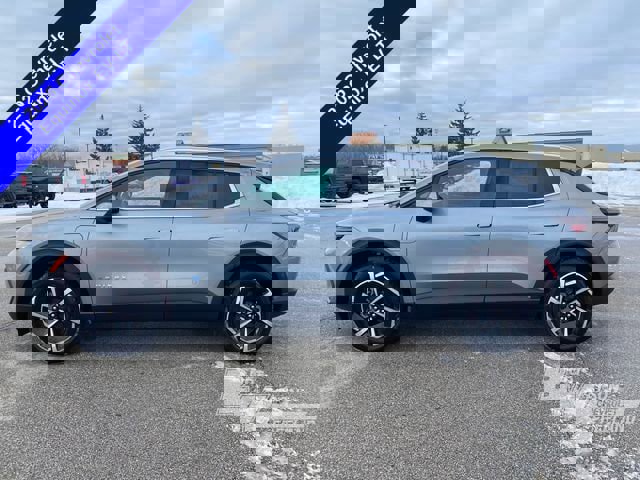 New 2026 Chevrolet Equinox EV LT video 2