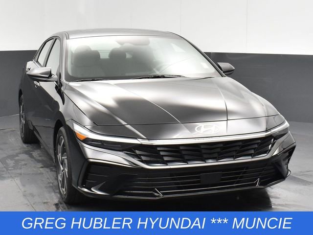 New 2025 Hyundai Elantra SEL