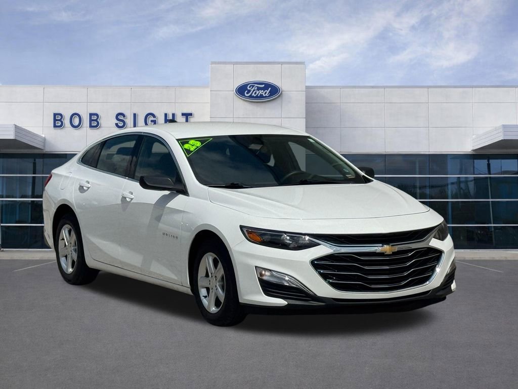 Used 2023 Chevrolet Malibu LS FWD image 2
