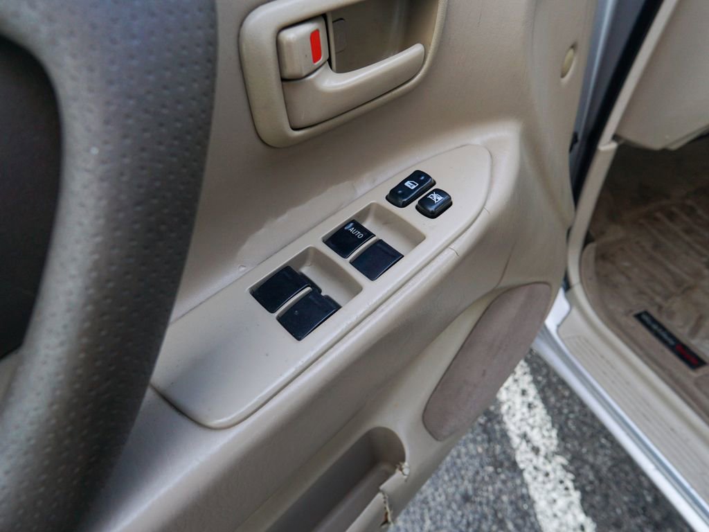 Used 2000 Toyota Land Cruiser image 15