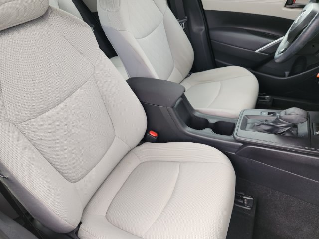 Used 2026 Toyota Corolla Cross L FWD image 10