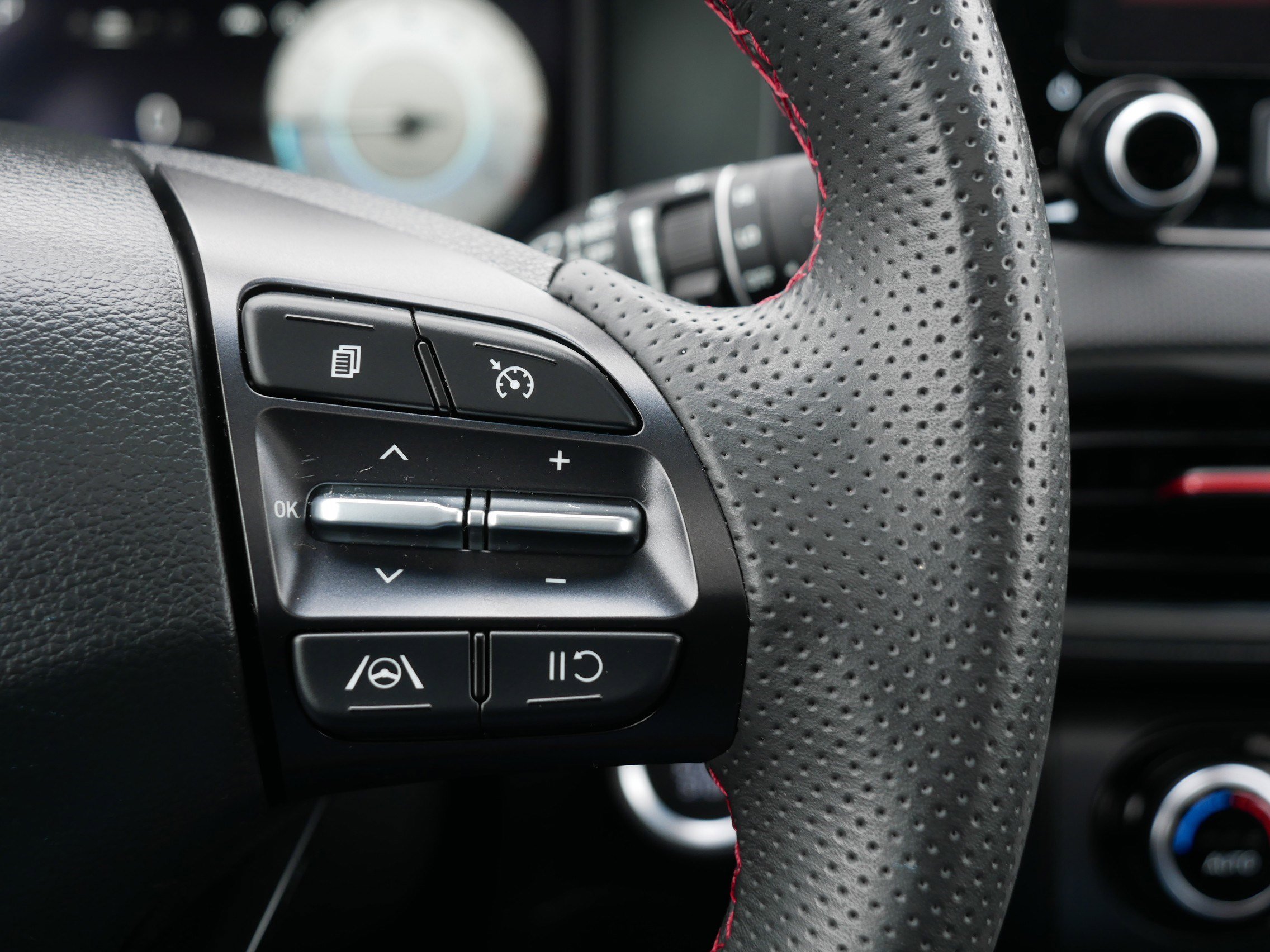 Used 2023 Hyundai Kona N Line image 30