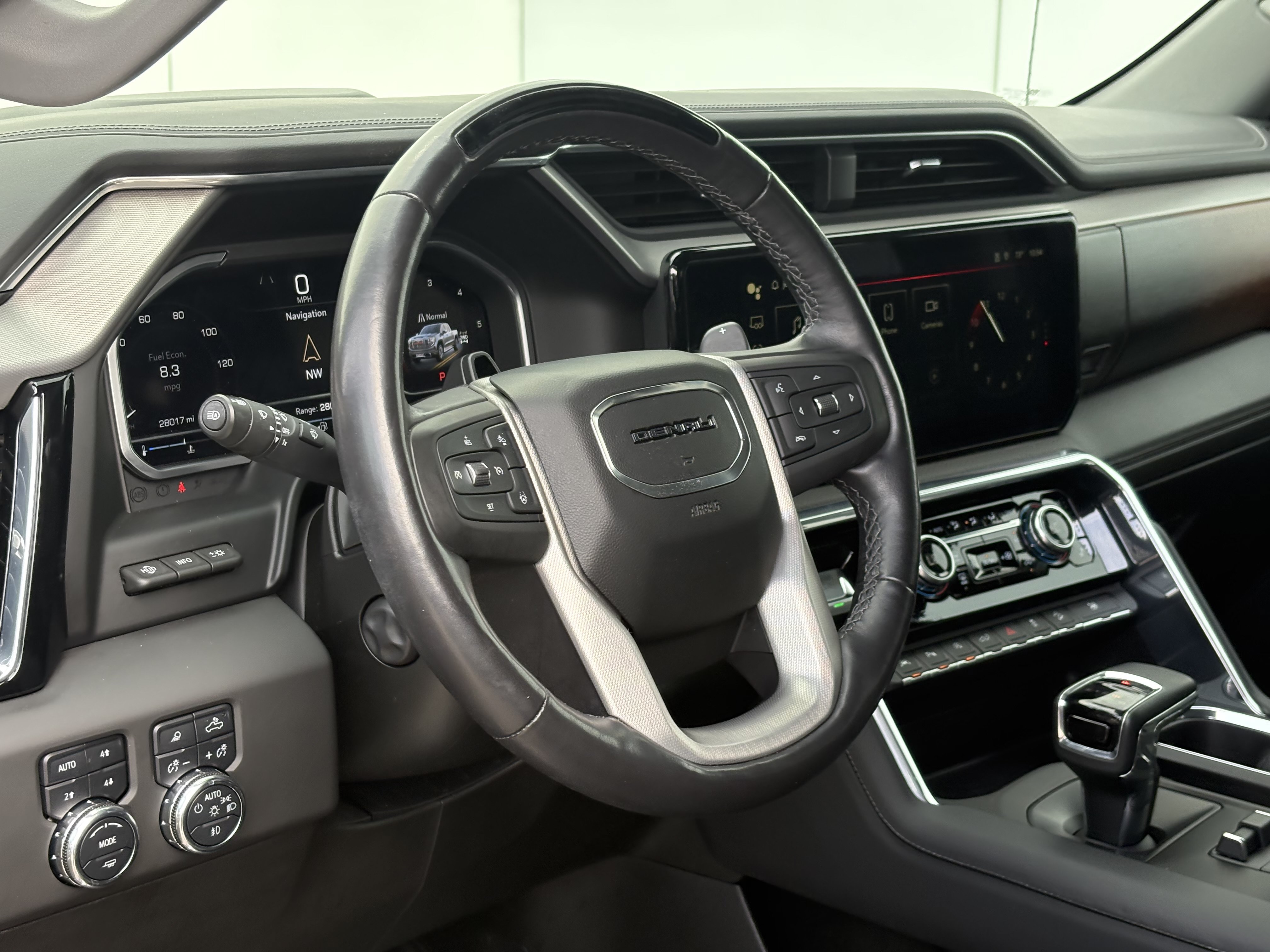 Used 2024 GMC Sierra 1500 Denali w/ Technology Package AWD/4WD image 14