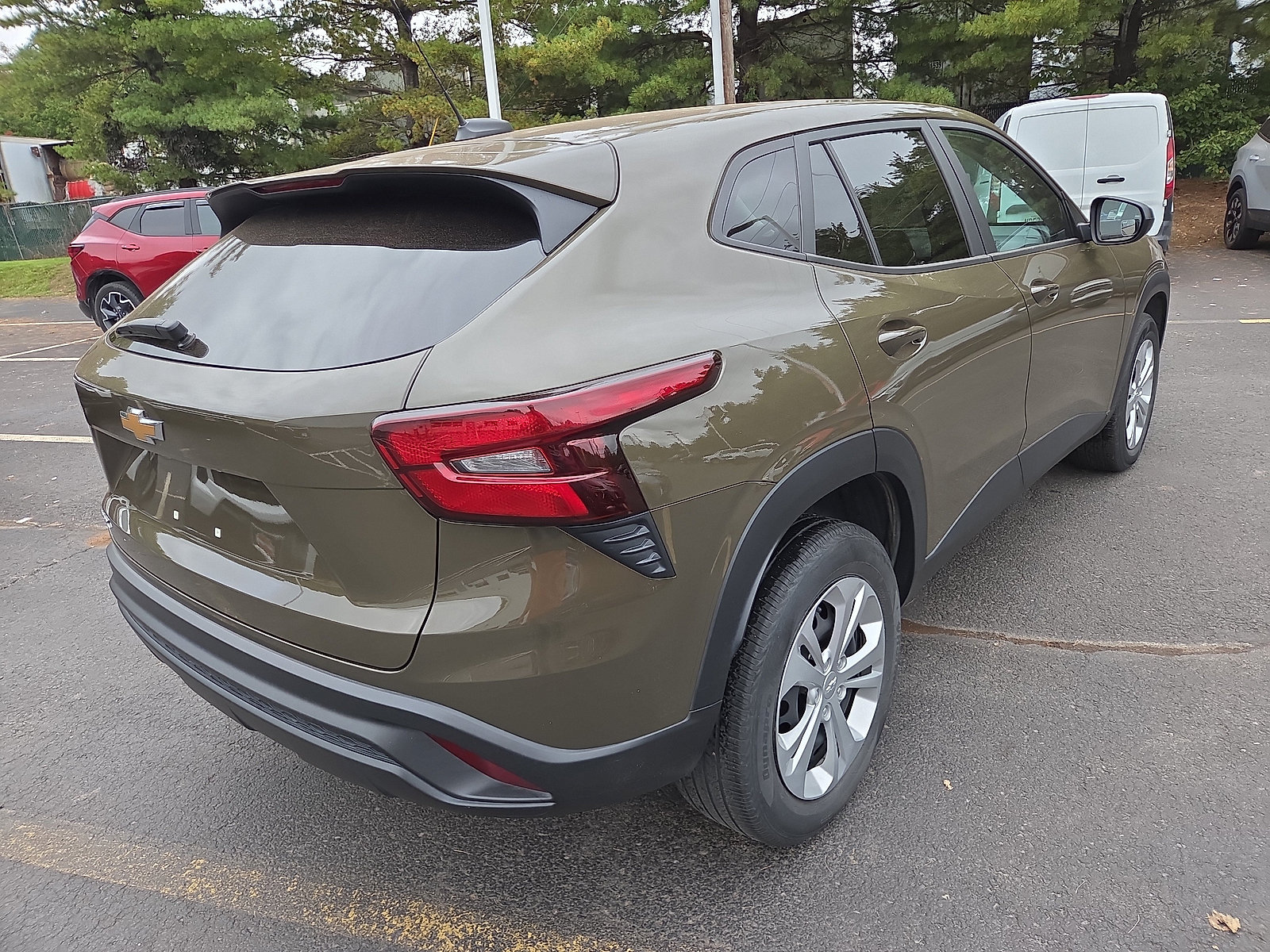 Used 2024 Chevrolet Trax LS FWD image 3