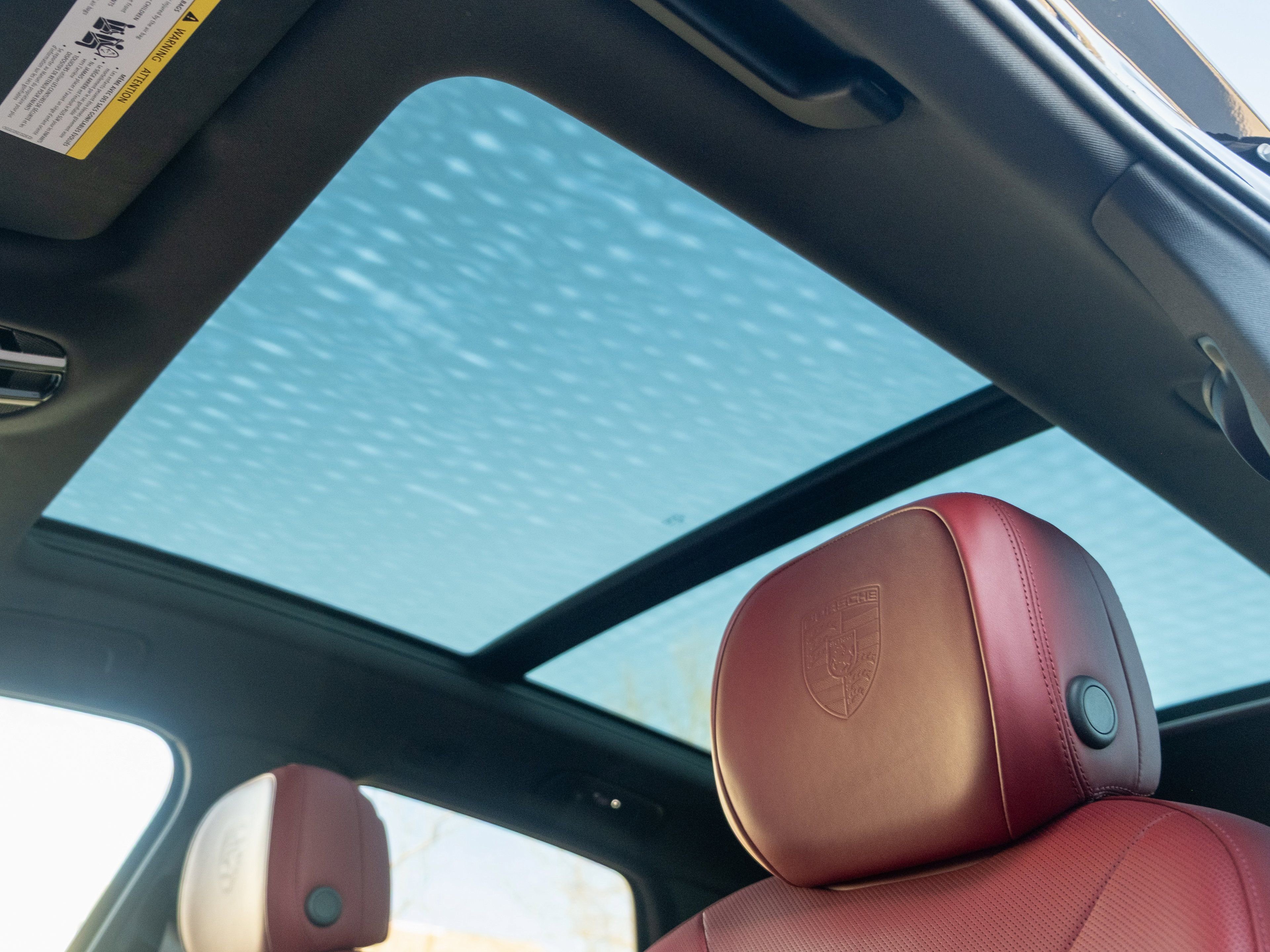 Certified 2022 Porsche Cayenne S Platinum image 19