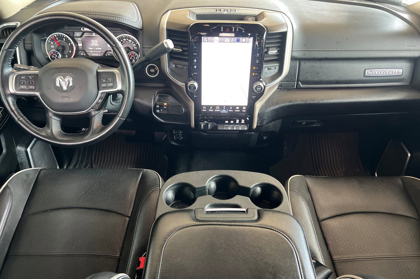 Used 2022 RAM 3500 Laramie AWD/4WD image 13