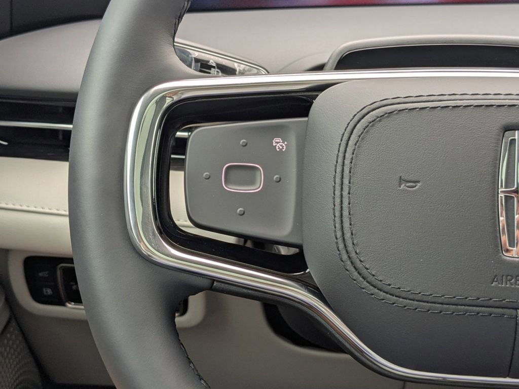 New 2026 Lincoln Nautilus Reserve image 28