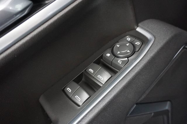 Used 2025 GMC Sierra 1500 SLT RWD image 10