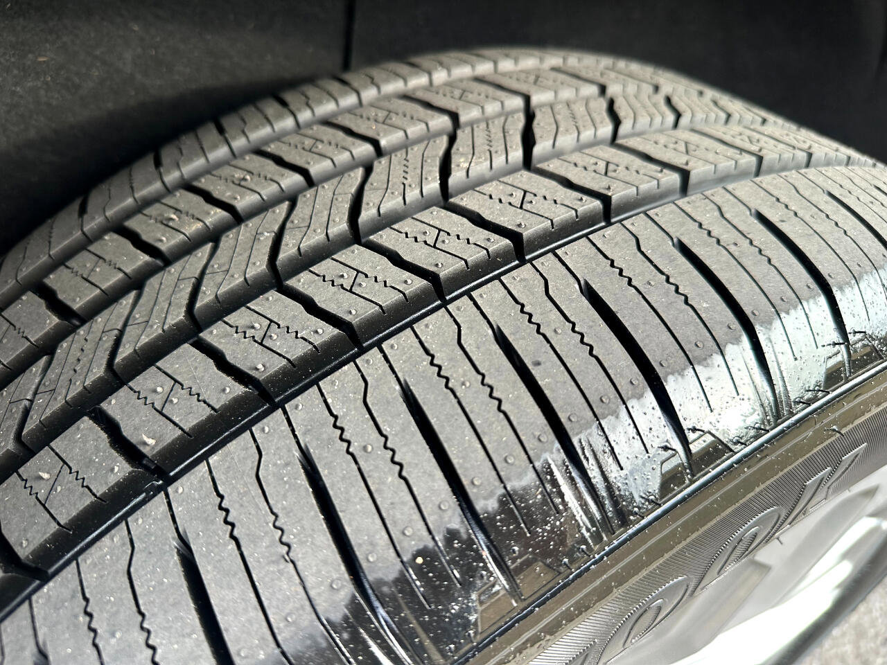 Used 2023 GMC Yukon Denali w/ Denali Reserve Package image 59