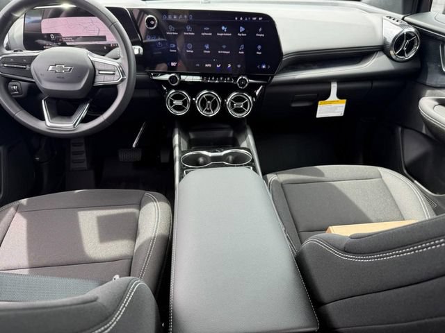 New 2026 Chevrolet Blazer EV LT w/ Midnight/Sport Edition FWD image 7