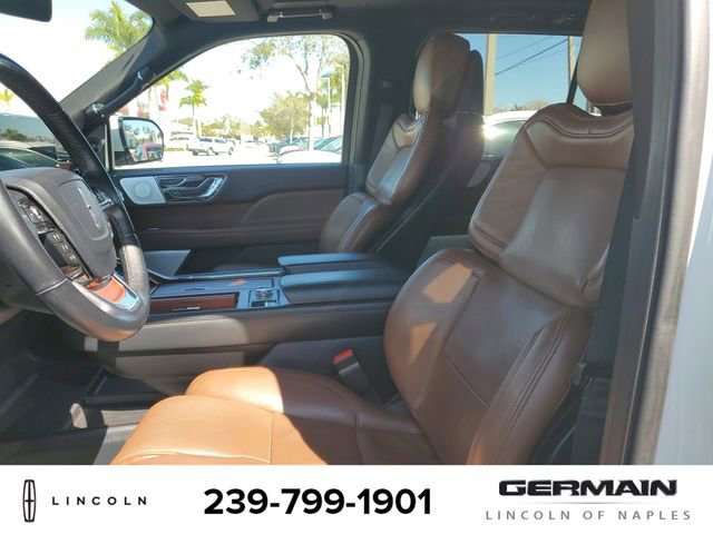 Used 2023 Lincoln Navigator Reserve image 19