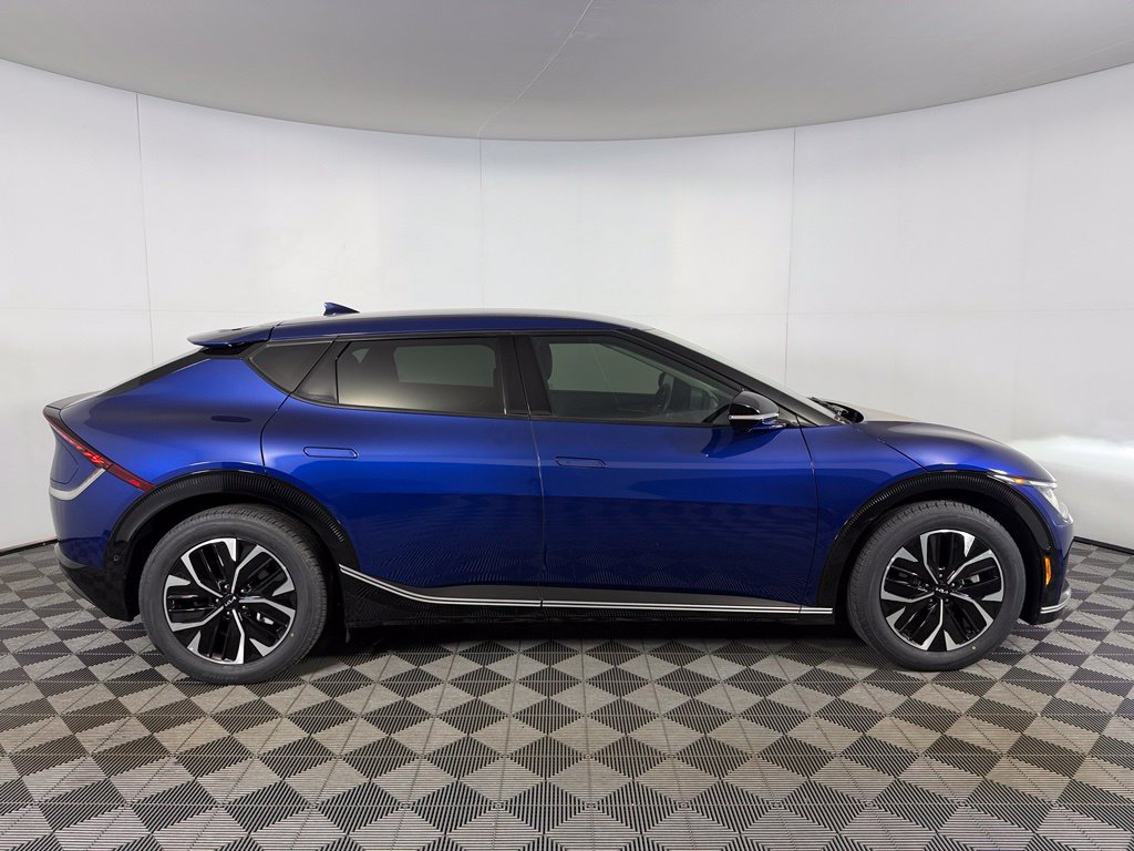 Used 2024 Kia EV6 Wind w/ Wind Technology Package RWD image 9