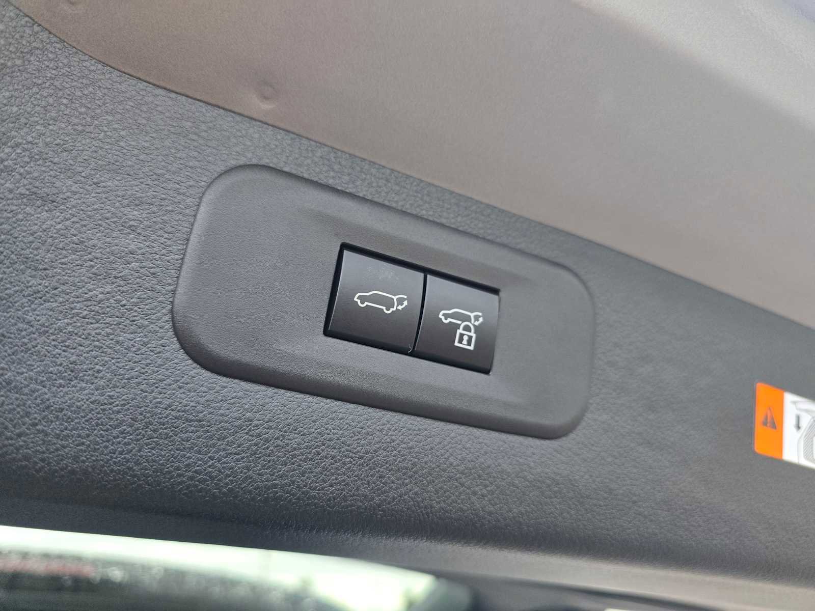 New 2026 Lexus TX 550h AWD Plug-In Hybrid image 18