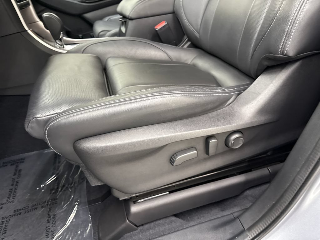 Used 2021 Subaru Ascent Limited w/ Technology Package AWD/4WD image 12