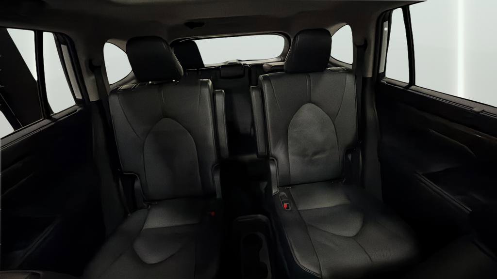 Used 2023 Toyota Highlander Platinum AWD/4WD image 17