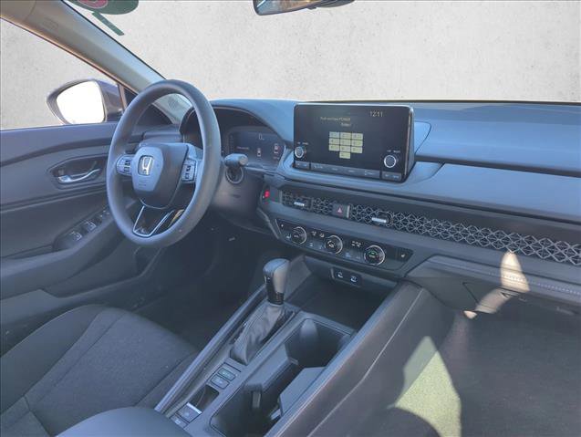 Certified 2025 Honda Accord SE image 17