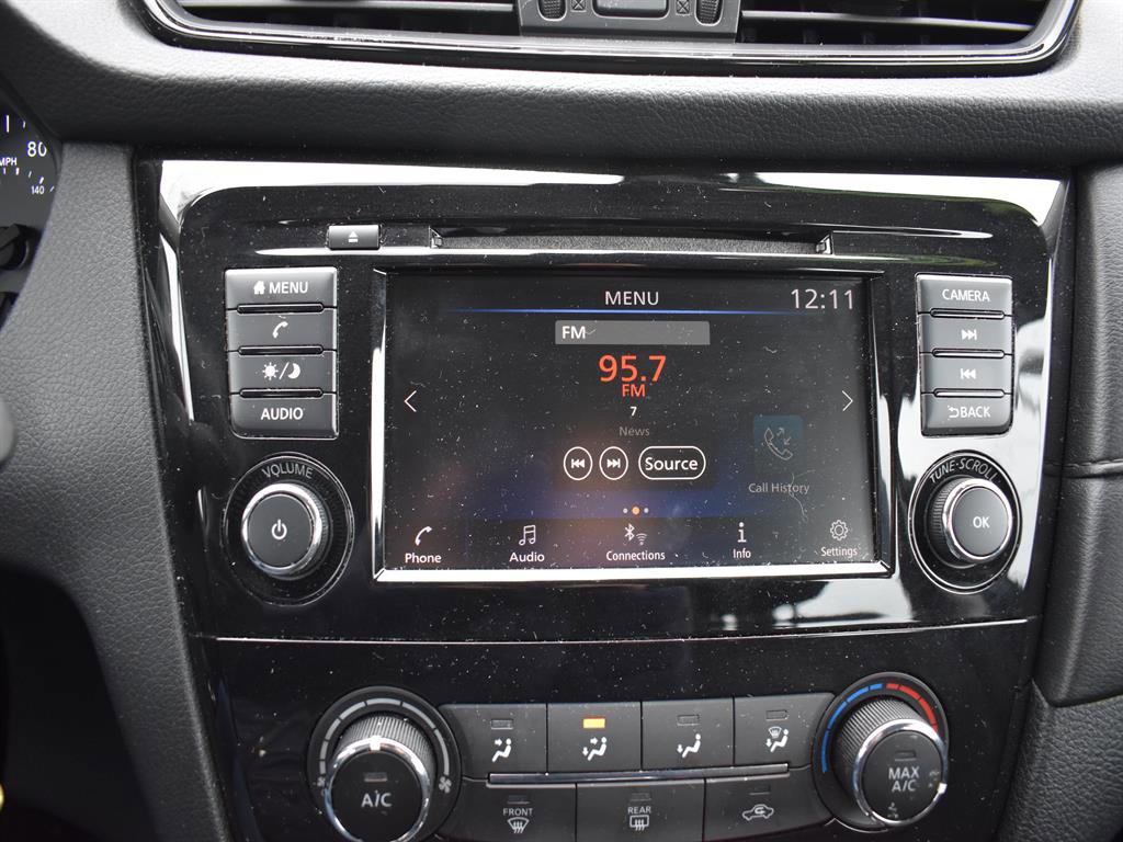 Used 2020 Nissan Rogue S image 14