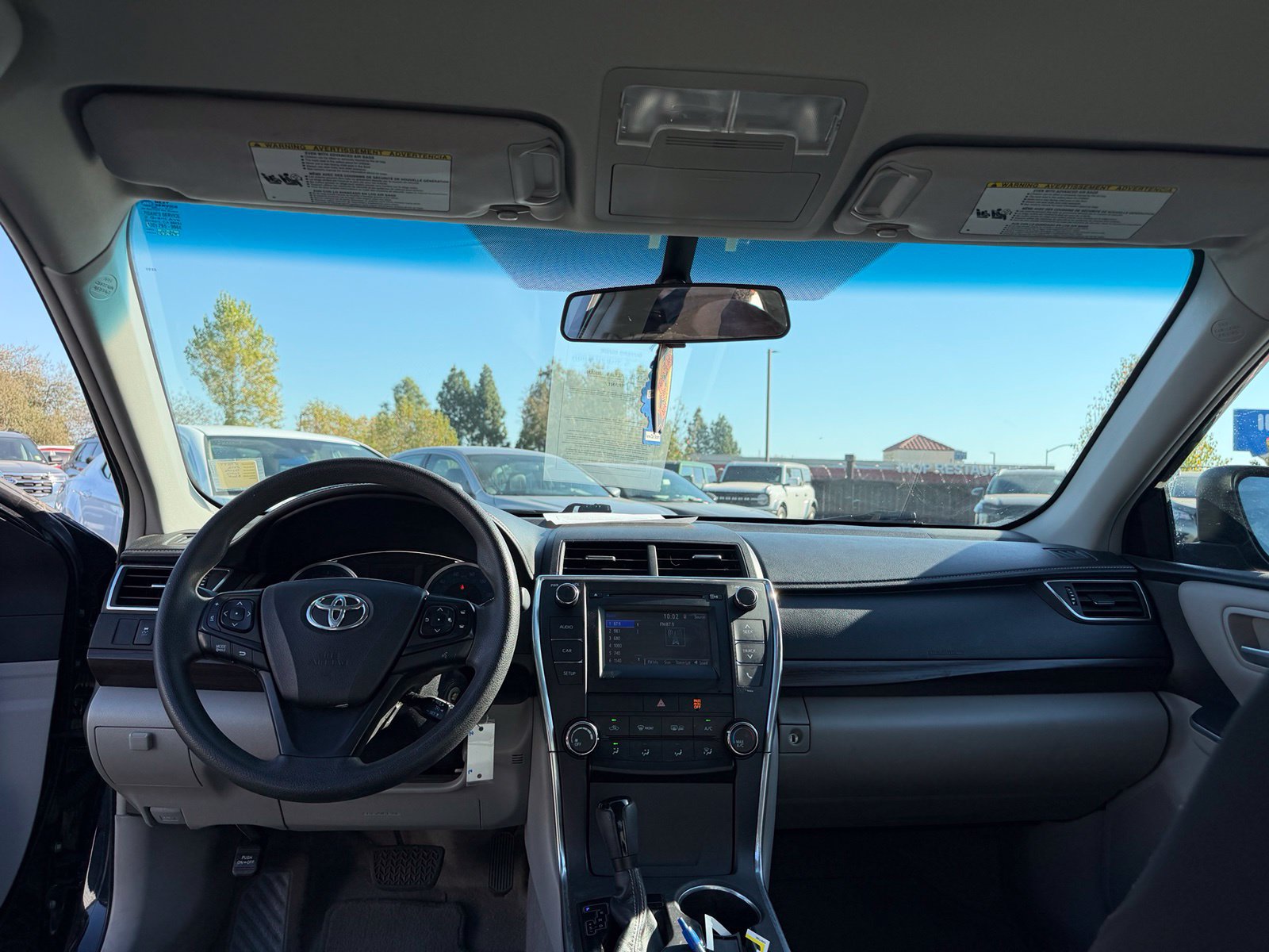 Used 2016 Toyota Camry LE FWD image 11