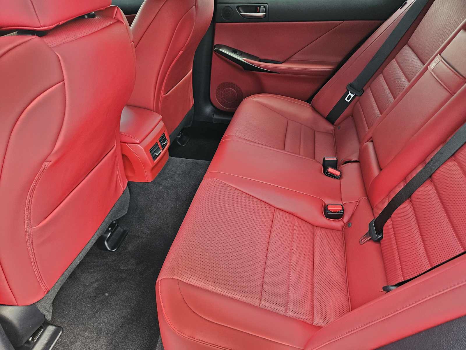 Used 2025 Lexus IS 500 w/ Accessory Package 2 RWD image 29