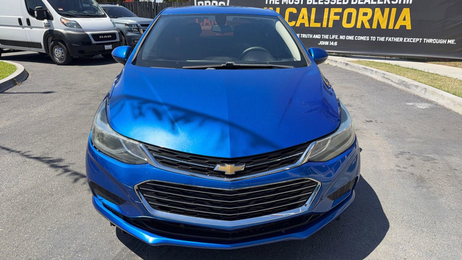 Used 2017 Chevrolet Cruze LT w/ Convenience Package image 3